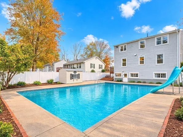 63 Dickerman Ln, Braintree, MA 02184