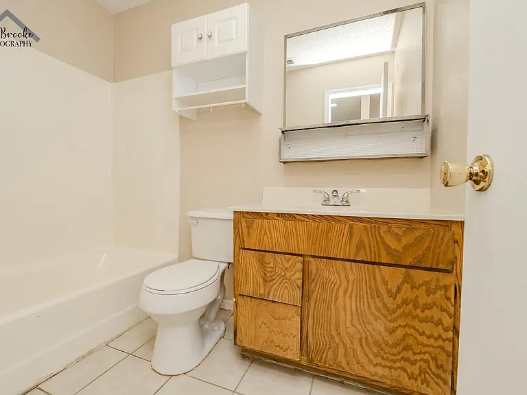 1215 N Pacific Ave — Photo 24
