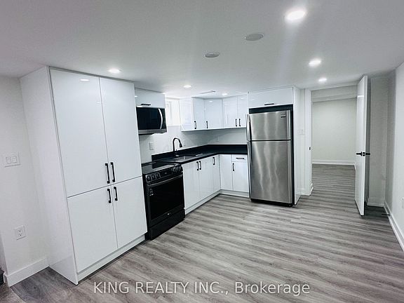 5th image of 994 Brimley Rd #Basement