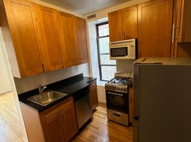 519 E 83rd St, New York, NY