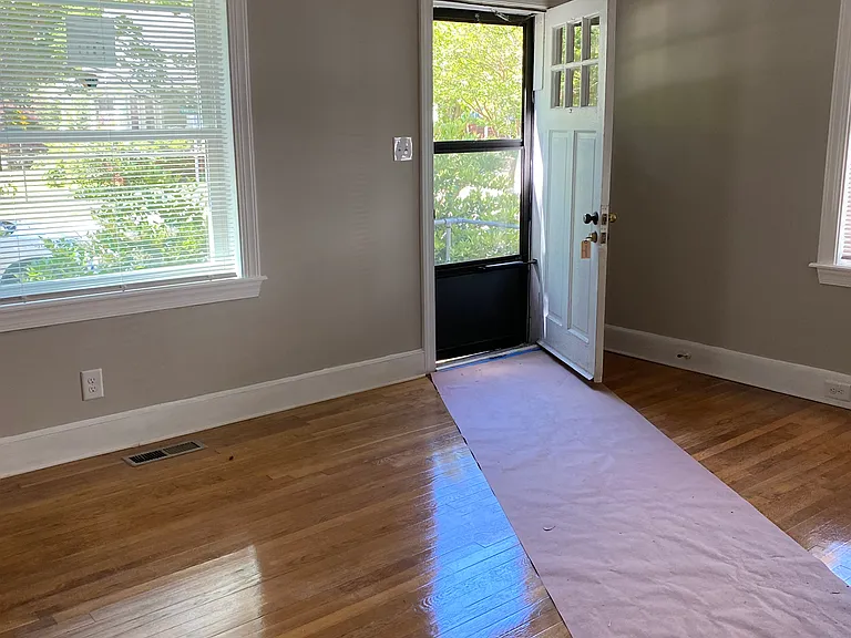 2409 Englewood Ave #2409 — Photo 4
