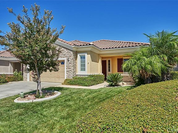 3rd image of 1034 Riviera Ct