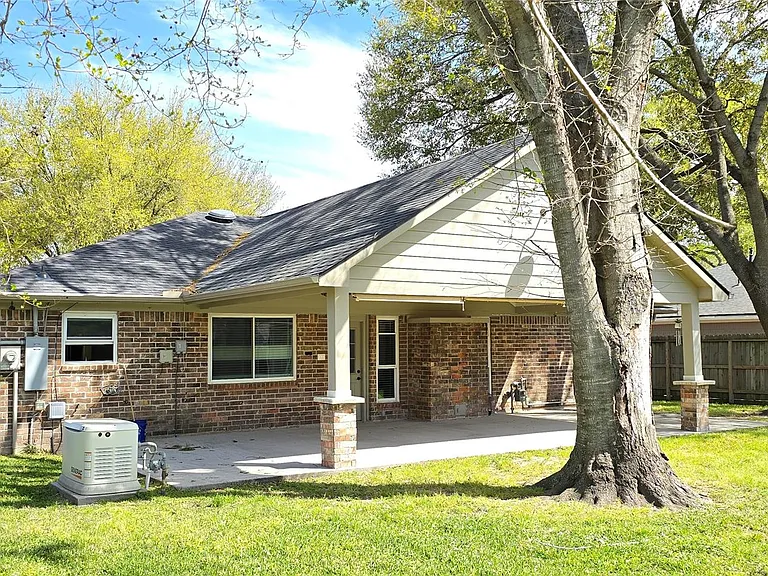 11507 Marrs Dr — Photo 35