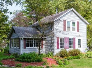 215 E Russell St, Rockton, IL 61072