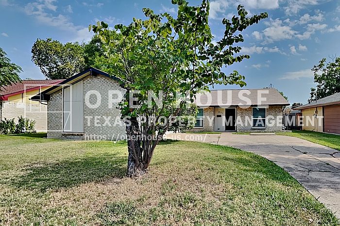 1st image of 414 Oak Ridge Pl