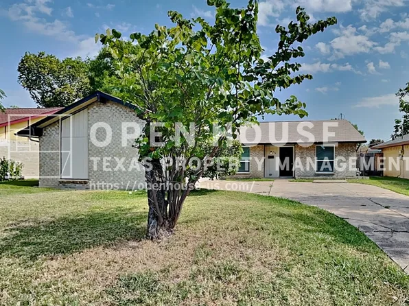 414 Oak Ridge Pl, Grand Prairie, TX 75052