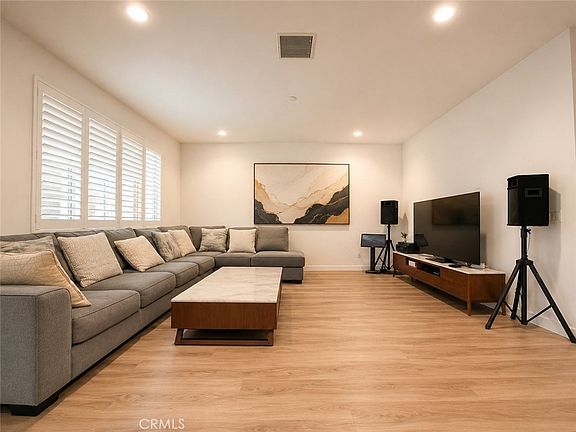 3rd image of 4722 S Cobblestone Ln