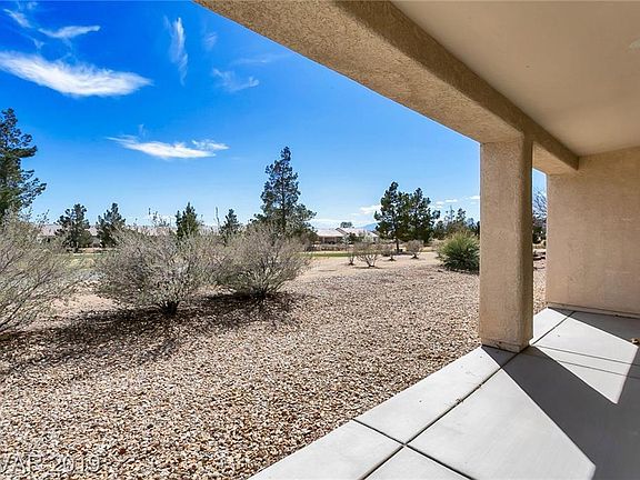 4th image of 3309 Kingbird Dr