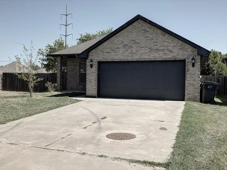 7804 Meadow Lake Dr