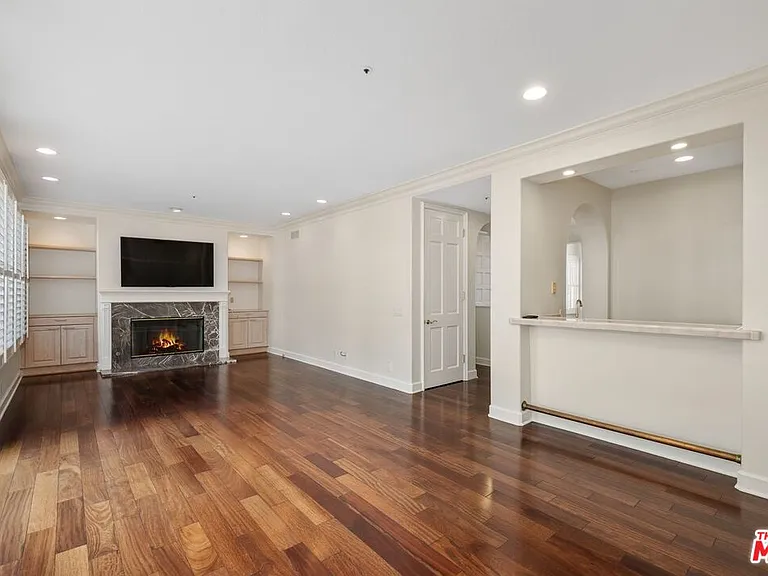 11815 Folkstone Ln — Photo 23