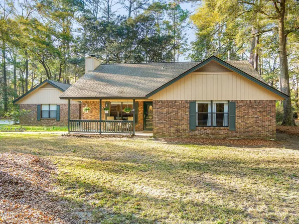 31 Sea Gull Dr, Beaufort, SC 29907