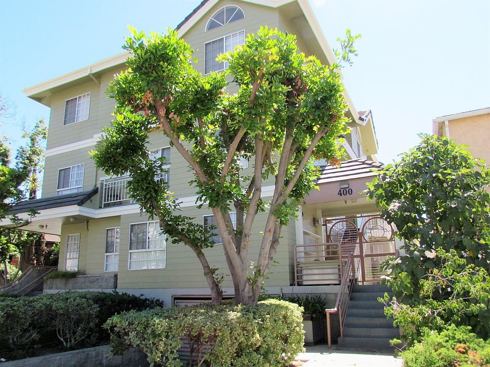 1st image of 400 Palm Dr APT A