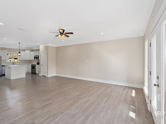 5th image of 311 Magnolia Ave #65