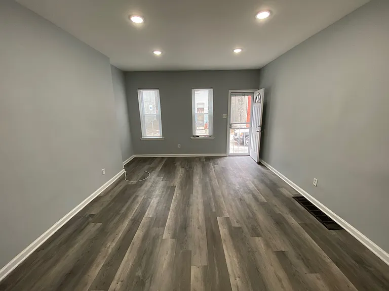 3930 Reno St — Photo 10