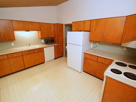 5th image of 2838 Kelling St