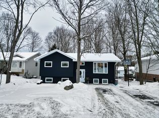 14 Beechwood Path, Huntsville, ON P1H 1S8