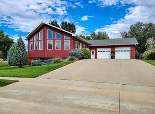 311 Spillway Dr, Pickstown, SD 57367