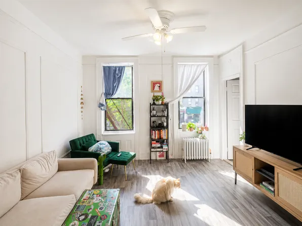 1278 1st Avenue image 1 of 6