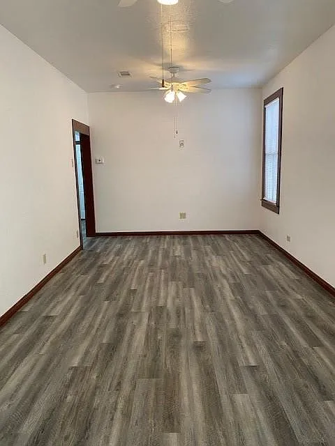 2 bed, 1.0 bath, 1000 sqft, $1,700 — Photo 3