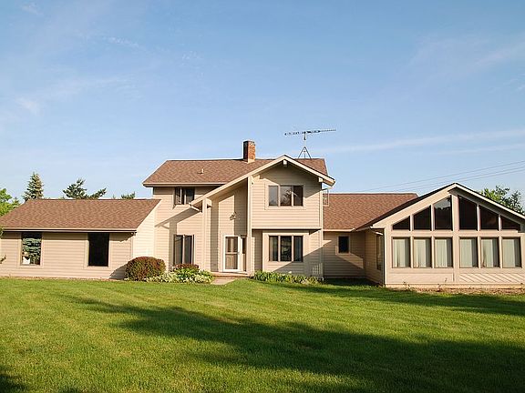 2nd image of 4220 Saginaw Ct
