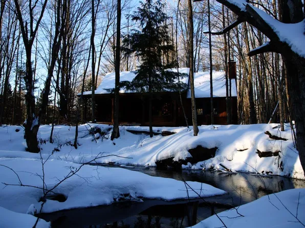3220 Six Mile Lake Rd, East Jordan, MI 49727