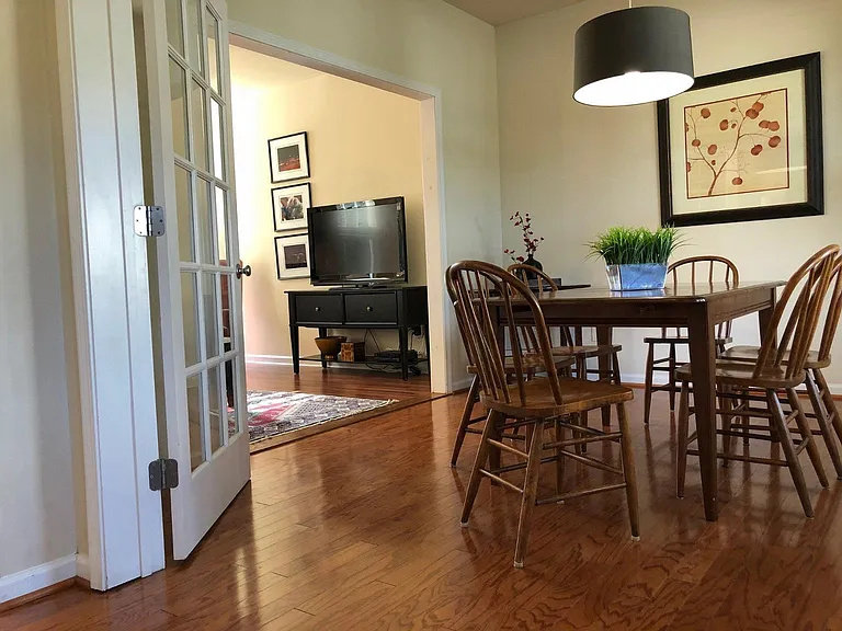 1906 Pear Tree Ln — Photo 7