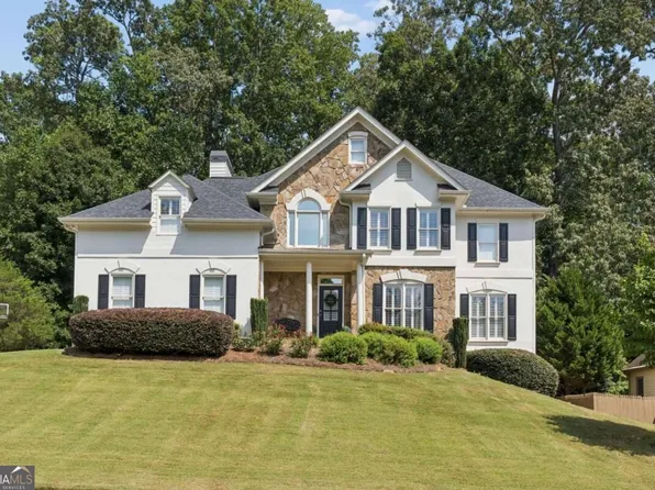 3090 Salisbury Dr, Alpharetta, GA 30004
