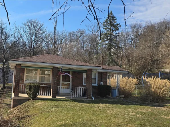 719 Julia St, Jeannette, PA 15644