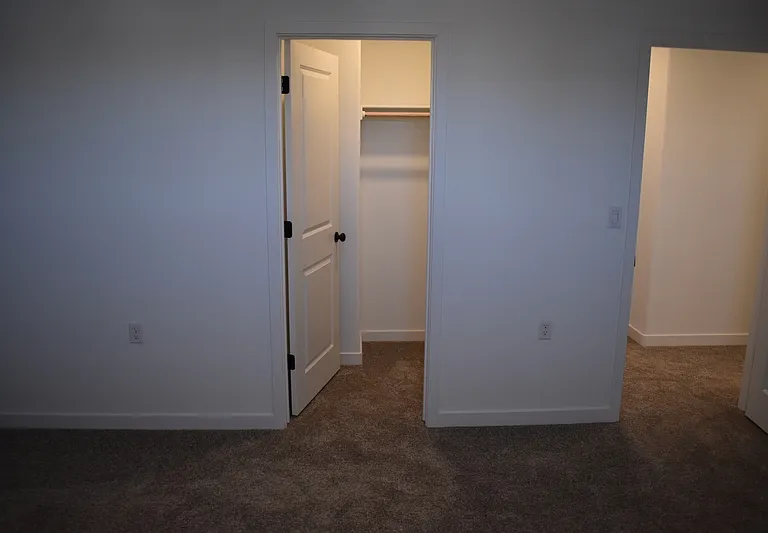 4123 Scarlet Ct — Photo 35