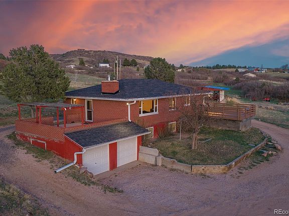 2nd image of 2097 W Wolfensberger Road