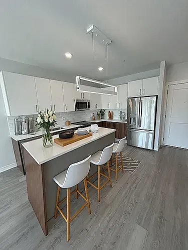 Residences at Sharon Gallery — Photo 83