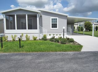 3023 Lemon Terrace Dr, Wimauma, FL 33598