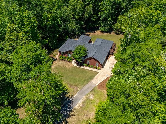 4th image of 434 Willett Dr