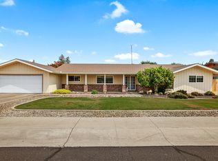 1500 S Goddard St, Visalia, CA 93292