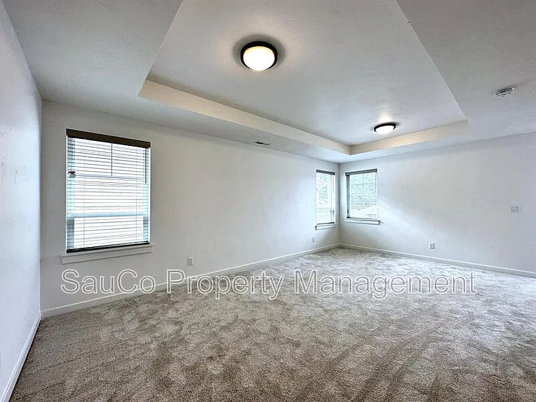 6442 SE Provence St — Photo 16