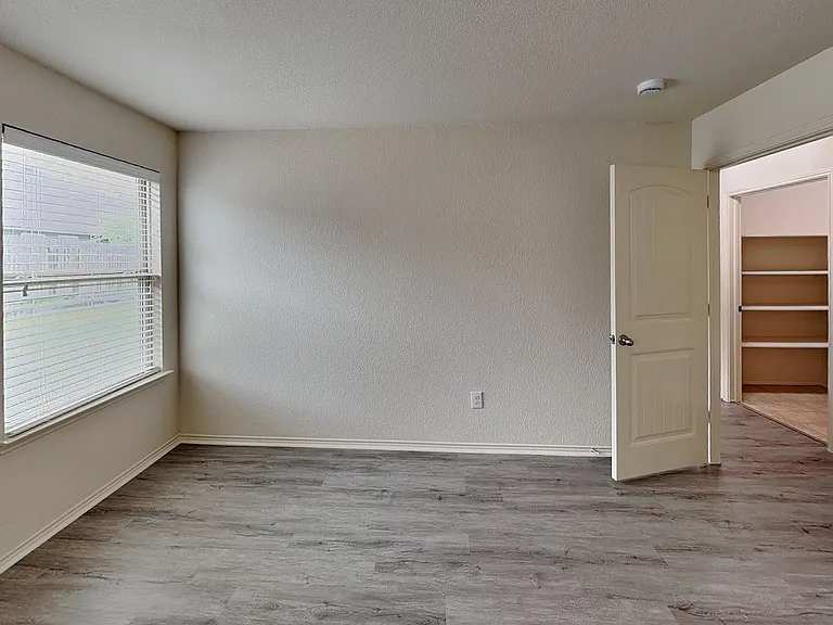 7605 Lake Vista Way — Photo 7