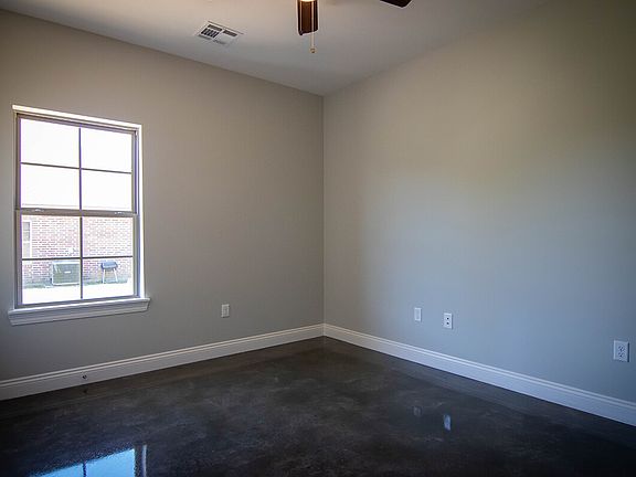 5841-Nobie-Lane-bedroom-2_04132023