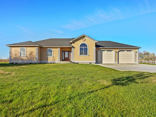 10002 N Wamba Rd, Prosser, WA 99350