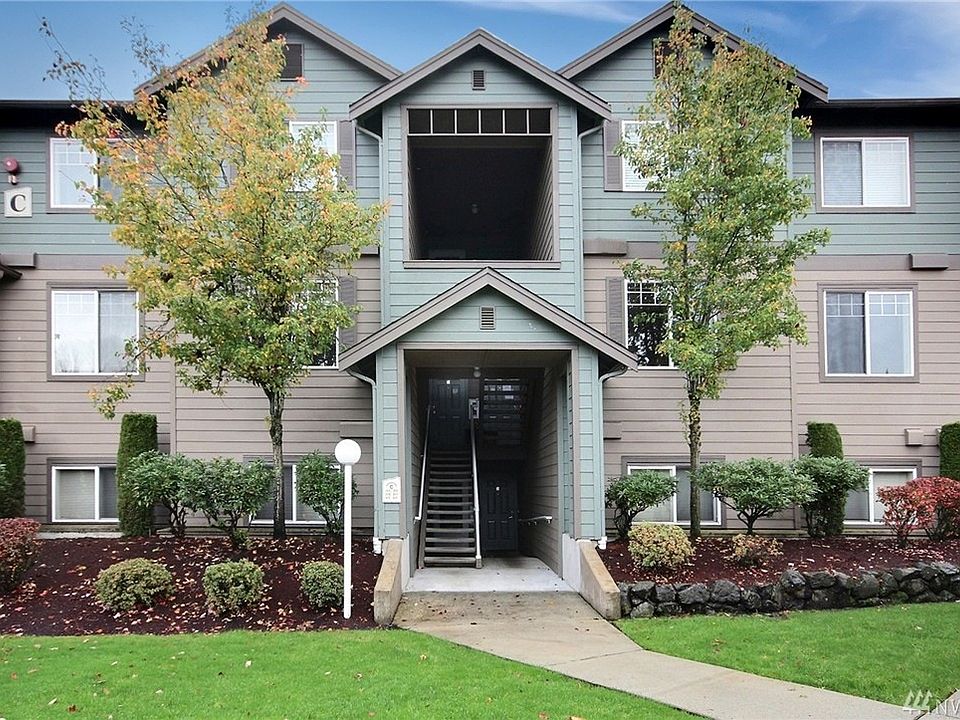1st image of 10825 SE 200th St #203