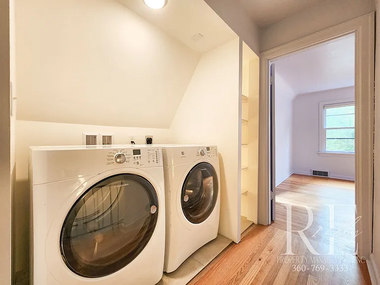 9051 Sunset Ln NW — Photo 21