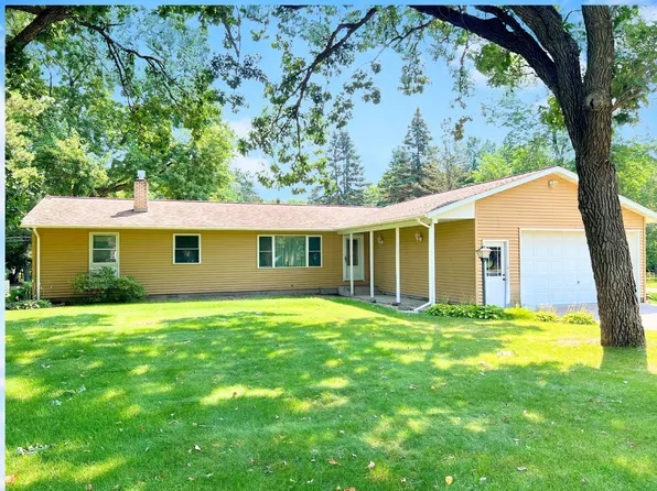 16986 Grove St, Little Falls, MN 56345