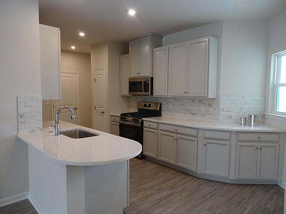 2nd image of 185 Andstone Cir