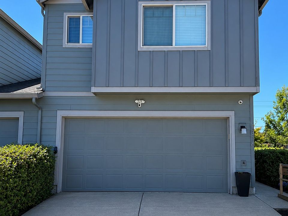 1st image of 1316 NE 1st Ct