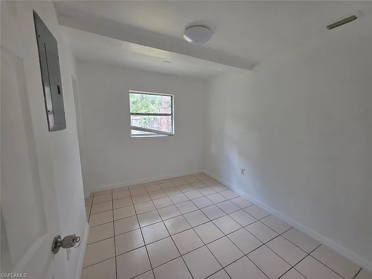 2103 Unity Ave — Photo 6