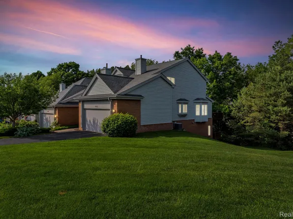 4962 Timberway Trl, Clarkston, MI 48346