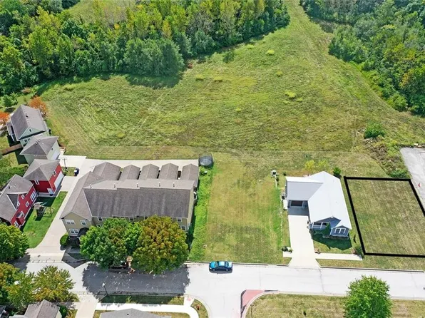 9501 E 57th Ter, Raytown, MO 64133