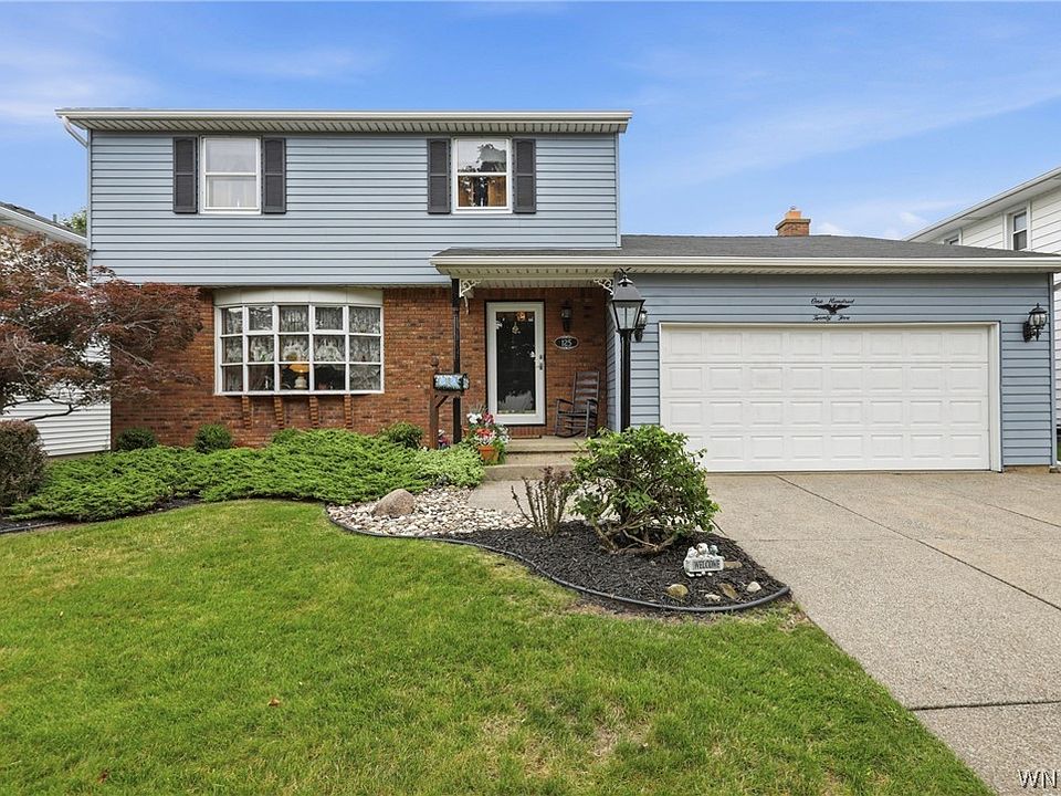 1st image of 125 Brookside Ter W