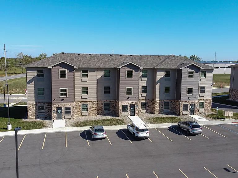 Crossroads Place Apartments — Photo 87