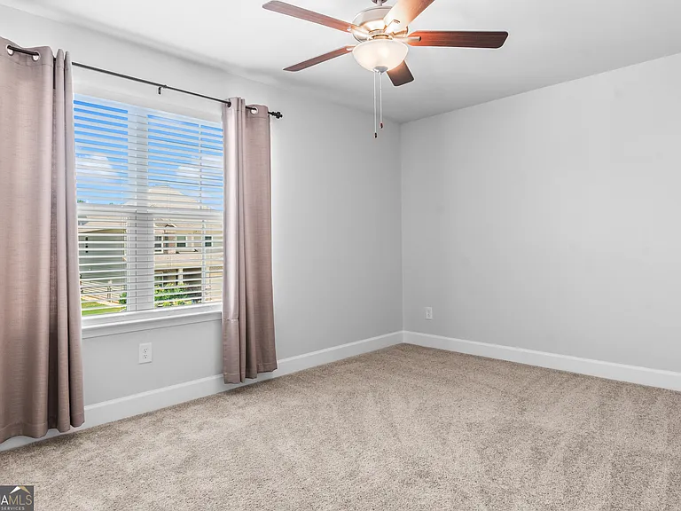 5467 Fountain Head Ln — Photo 27