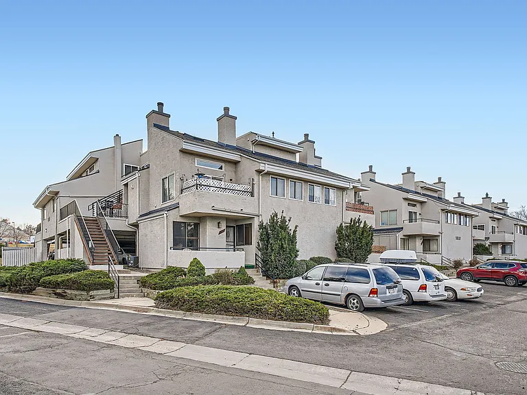 1830 Newland Ct #222 — Photo 2